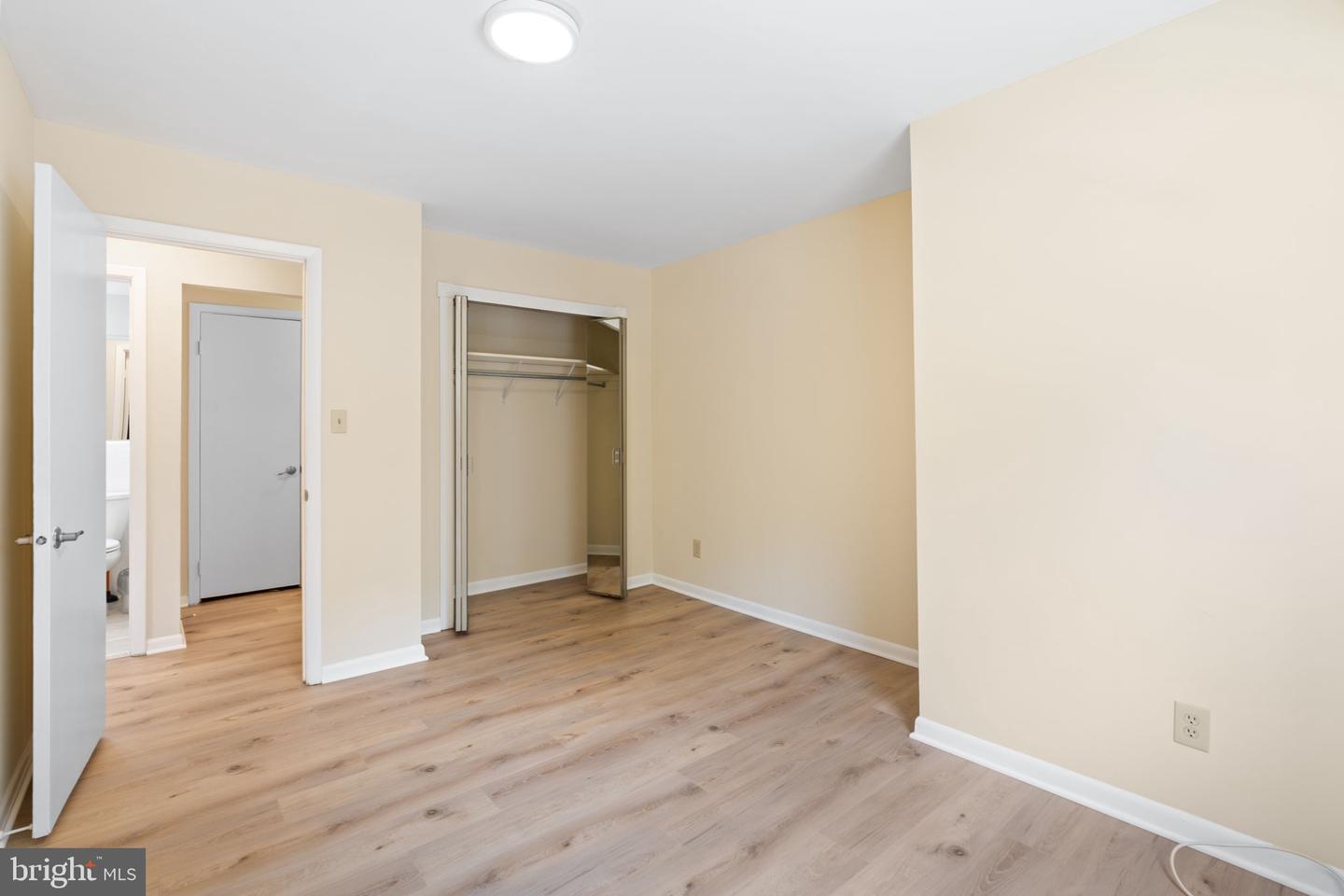 3901 Lyndhurst Dr #201 Property Photo 22