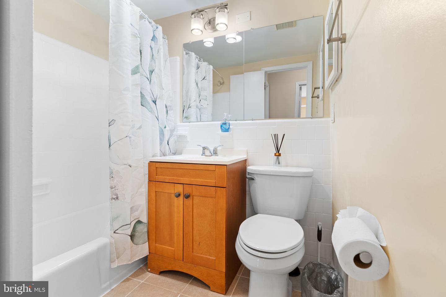 3901 Lyndhurst Dr #201 Property Photo 27