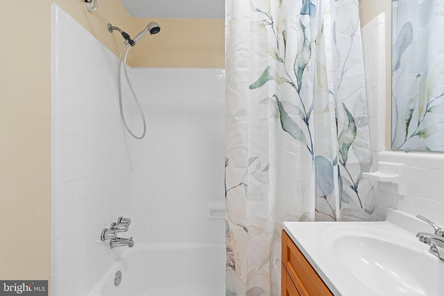 3901 Lyndhurst Dr #201 Property Photo 29