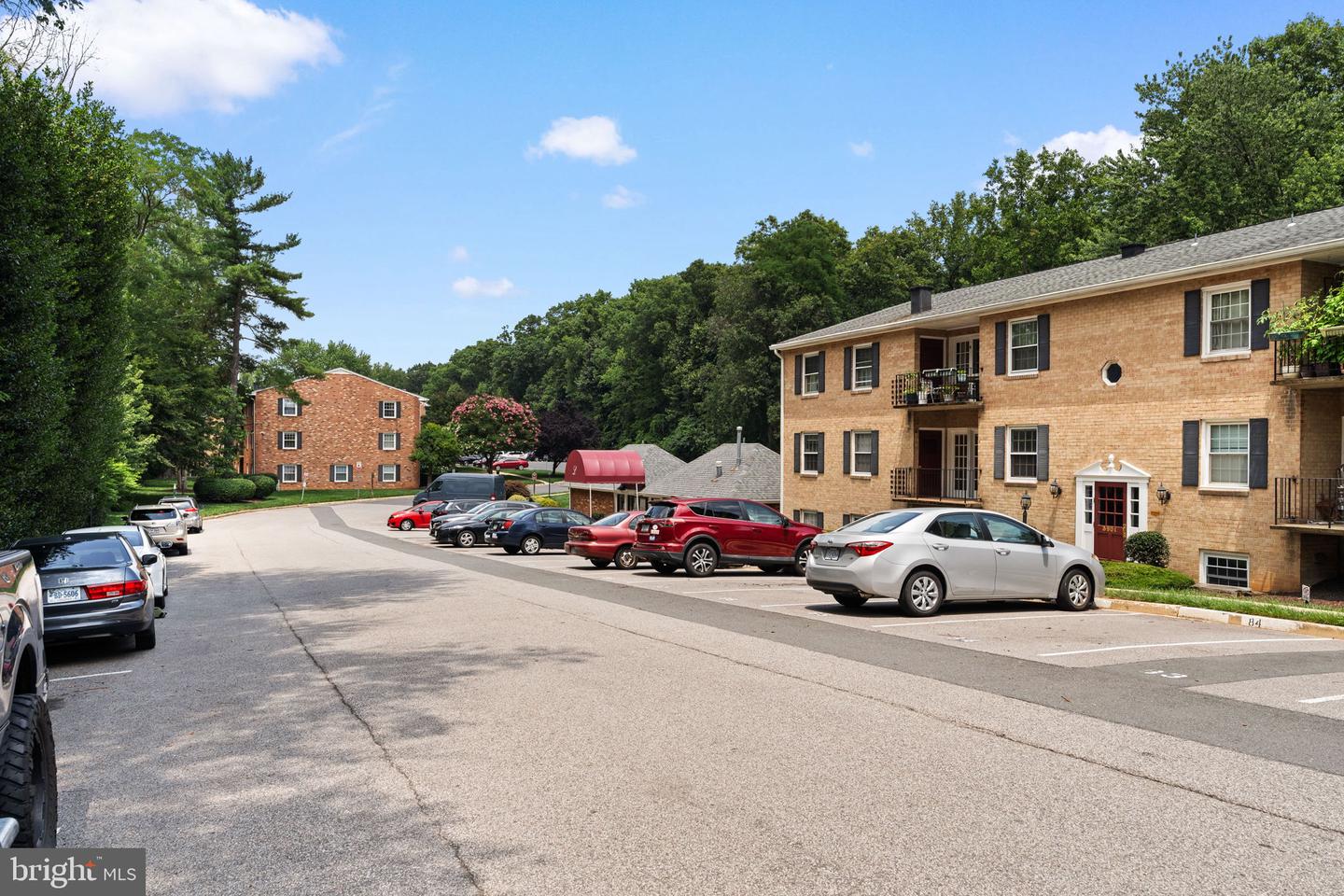 3901 Lyndhurst Dr #201 Property Photo 33