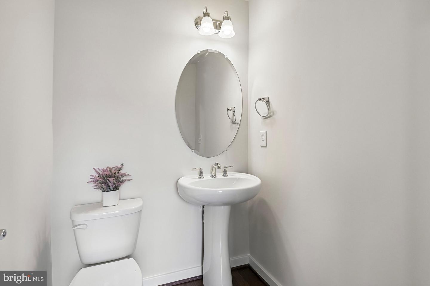3961 Norton Pl Property Photo 44