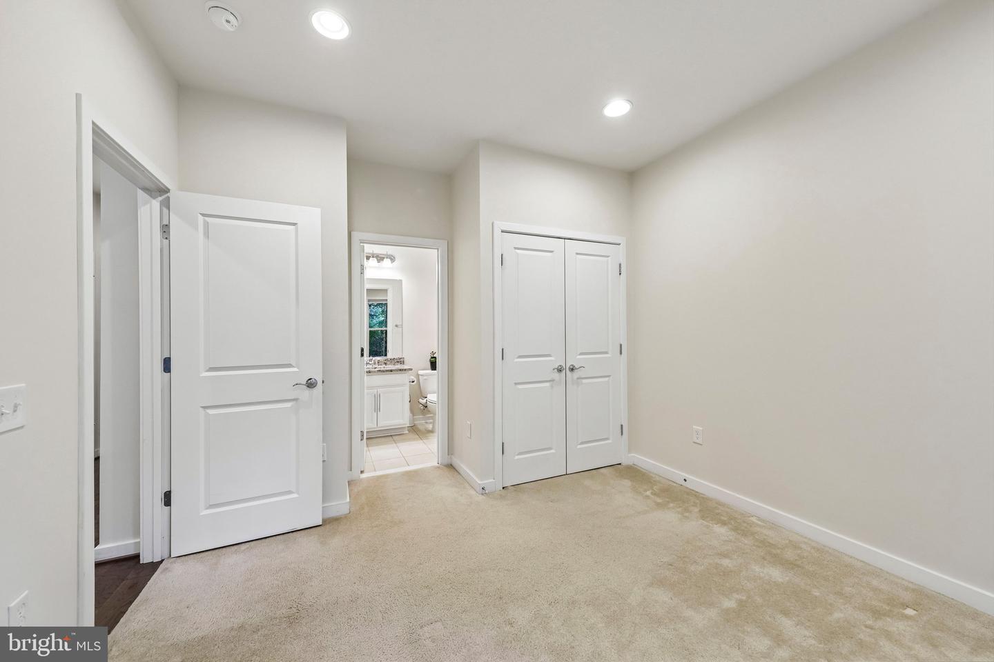 3961 Norton Pl Property Photo 52