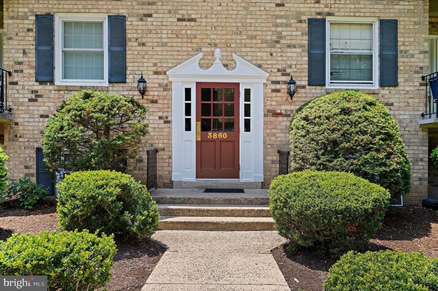 3860 Lyndhurst Dr #101 Property Photo 5