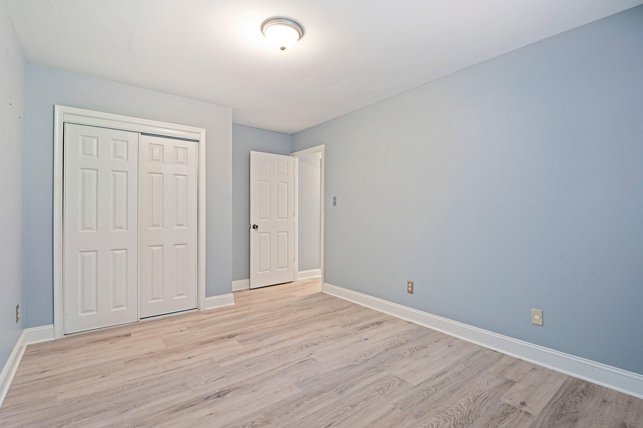 3860 Lyndhurst Dr #101 Property Photo 23