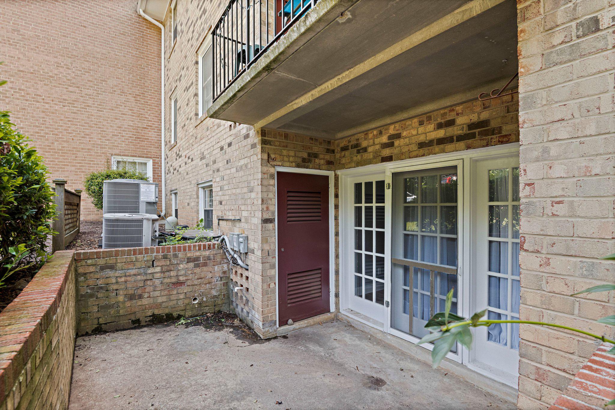 3860 Lyndhurst Dr #101 Property Photo 24