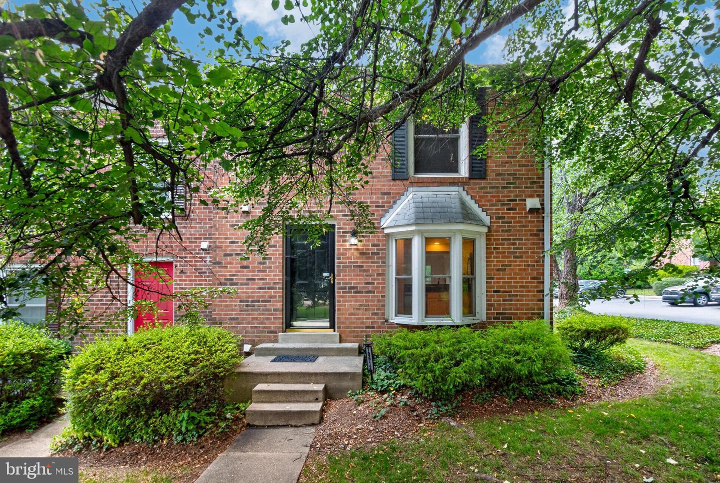 10612 Railroad Ct Property Photo 1
