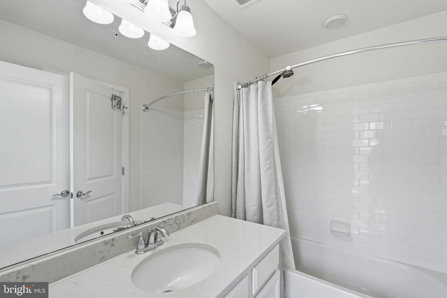 10720 Viognier Ter Property Photo 16