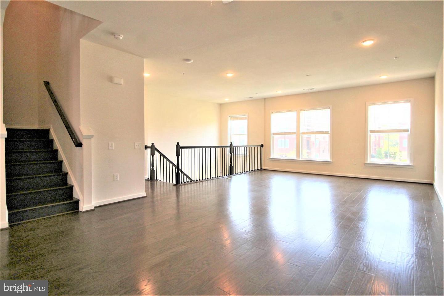 3974 Norton Pl #50 Property Photo 5