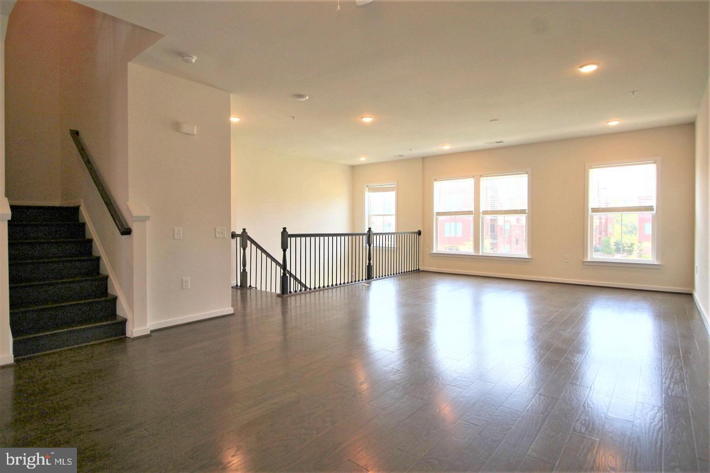 3974 Norton Pl #50 Property Photo 17