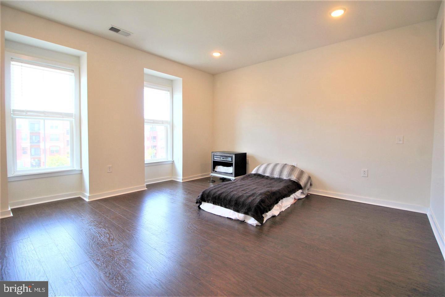 3974 Norton Pl #50 Property Photo 18