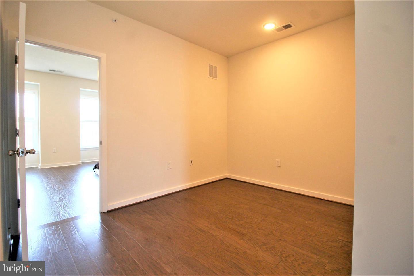 3974 Norton Pl #50 Property Photo 23