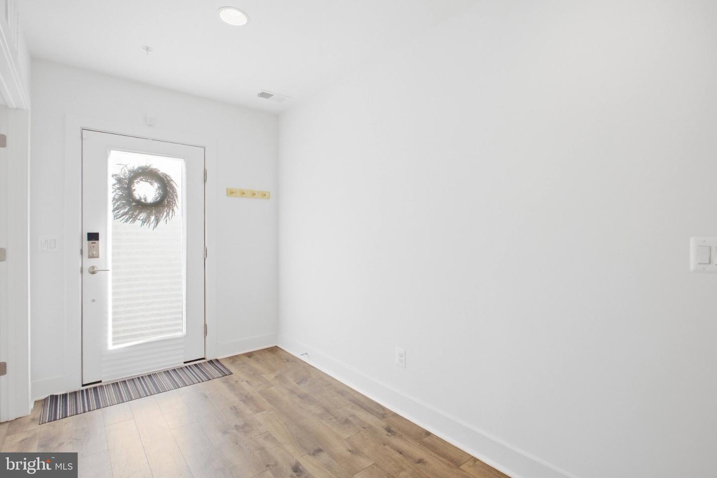 3509 Sutton Heights Cir Property Photo 18