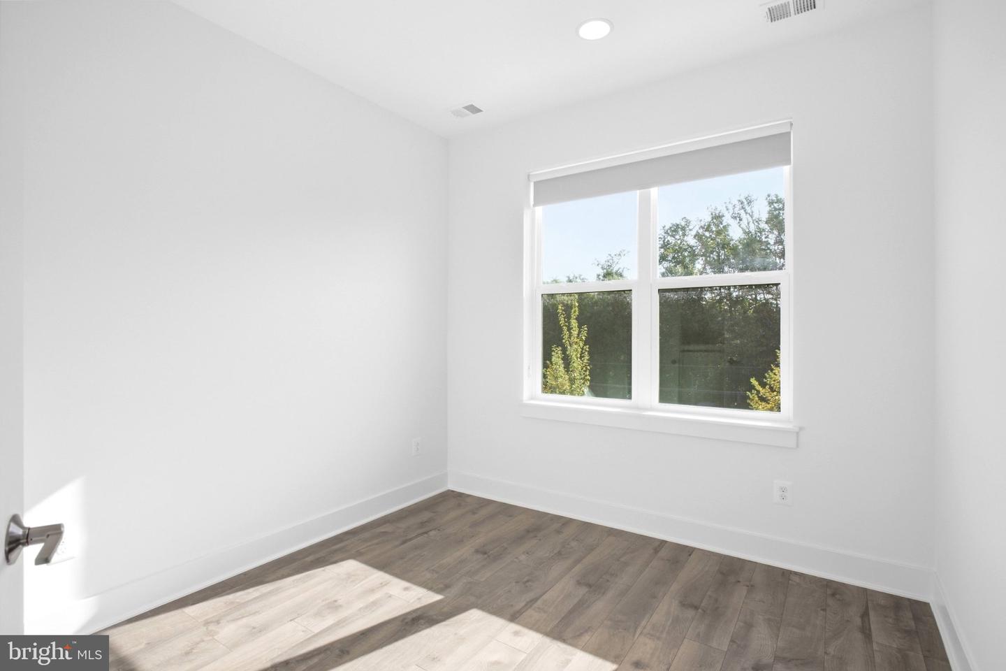 3509 Sutton Heights Cir Property Photo 48