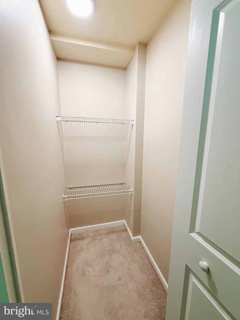 10570 Main St #404 Property Photo 6
