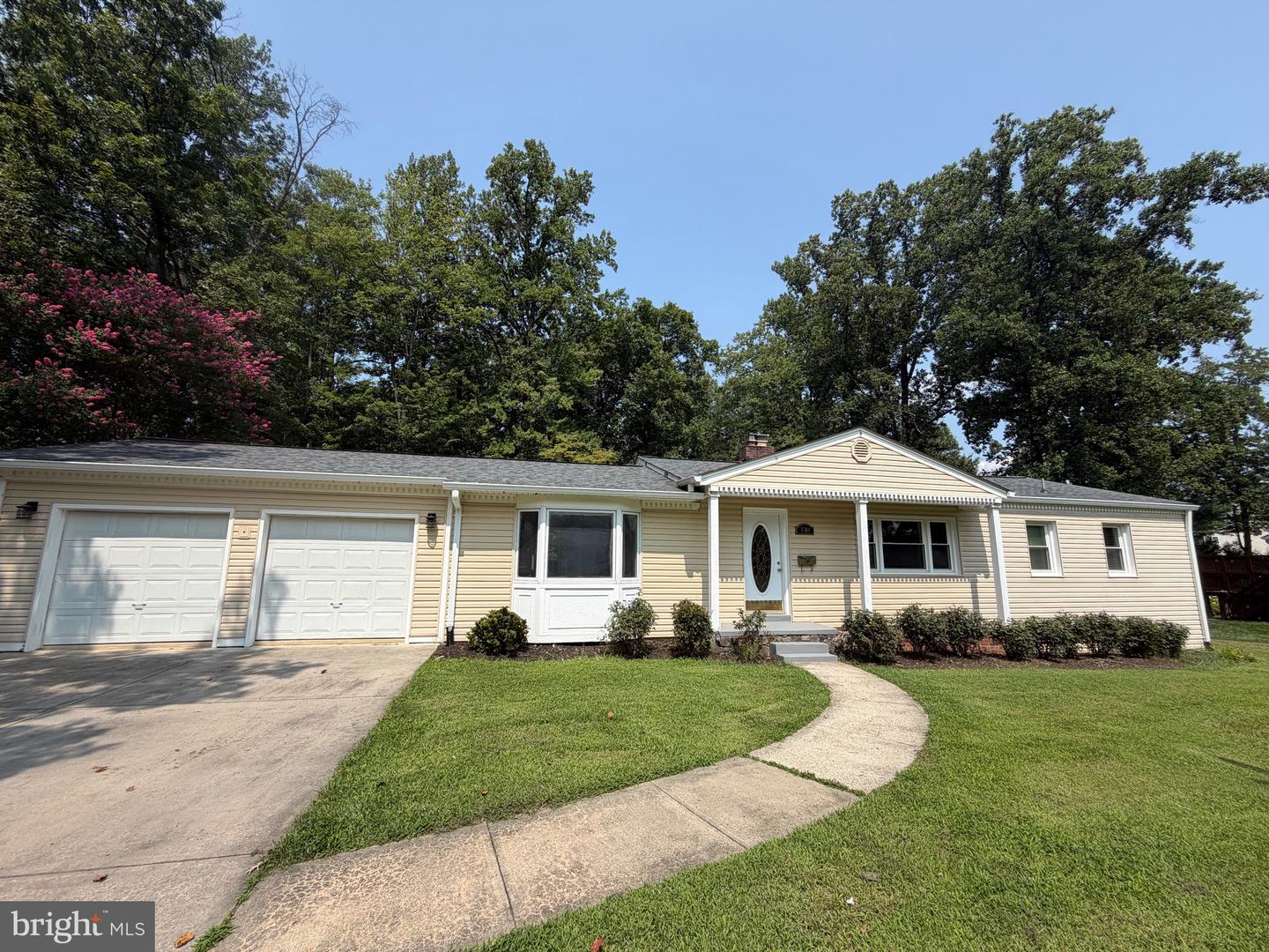 3704 Bevan Dr Property Photo 2