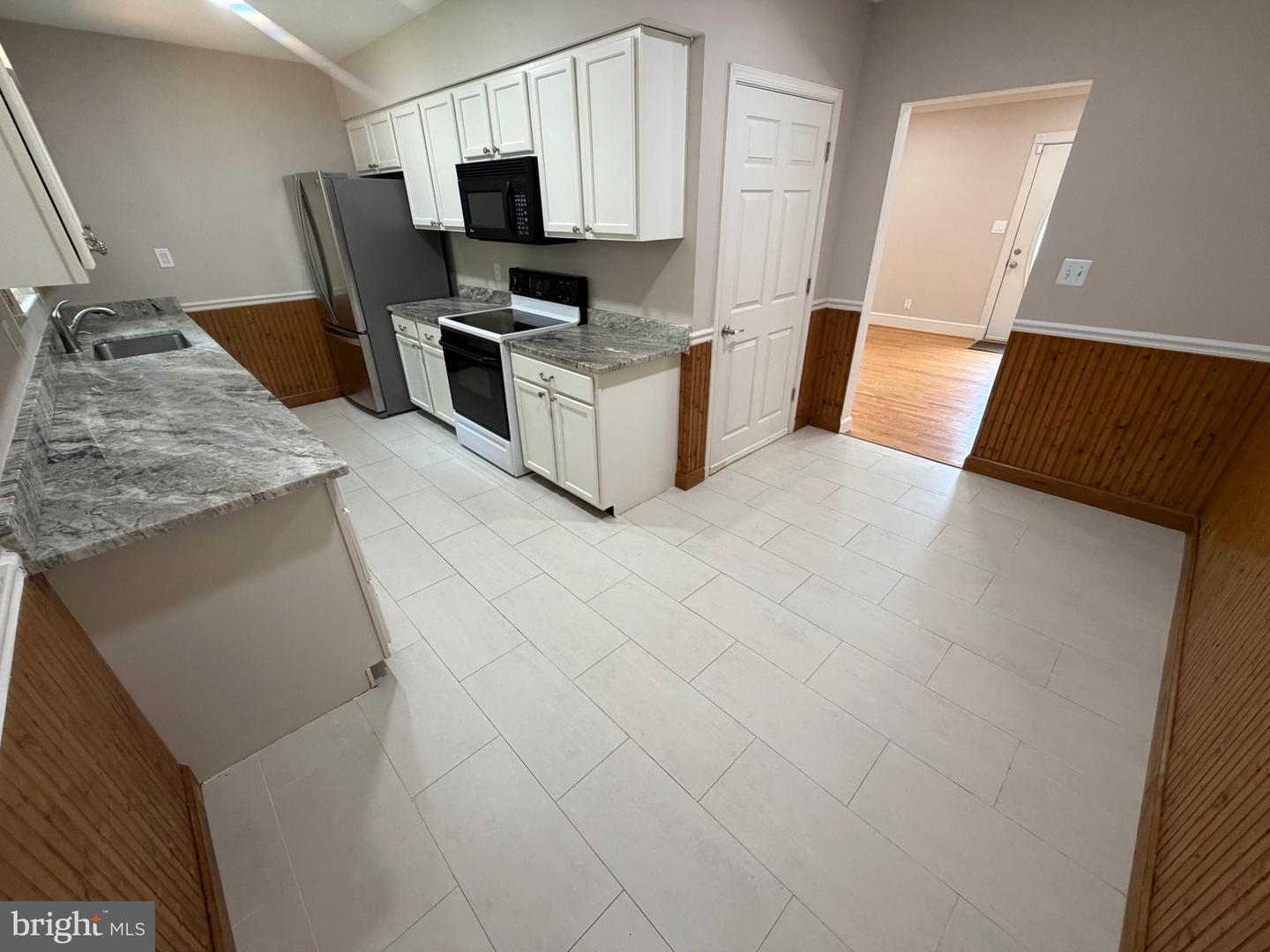3704 Bevan Dr Property Photo 21