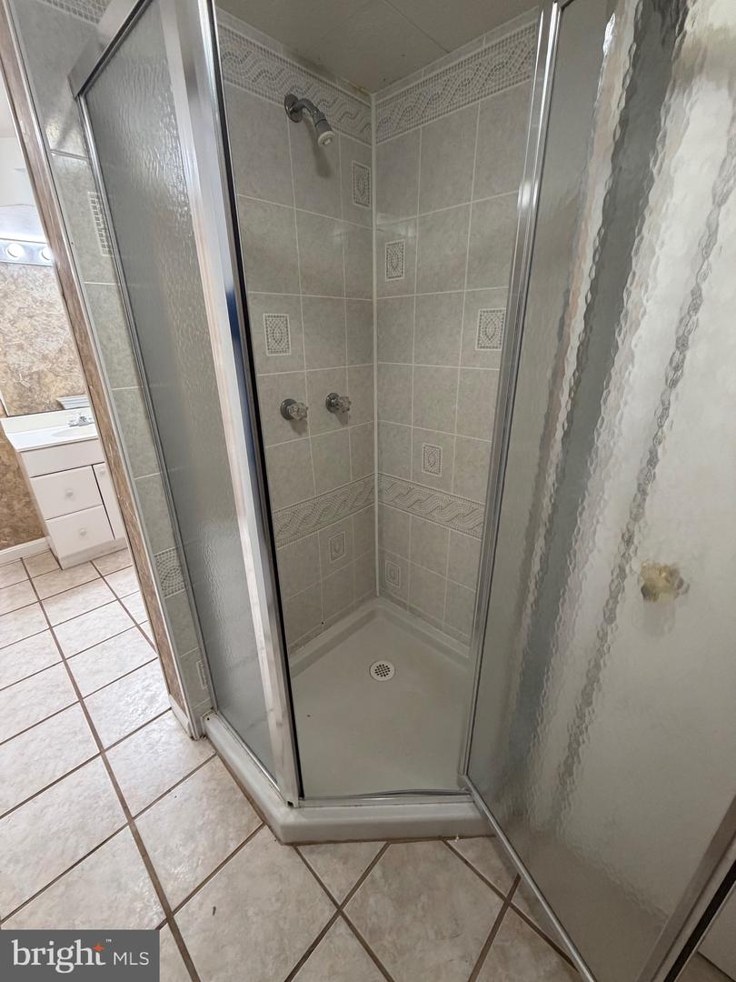 3704 Bevan Dr Property Photo 39