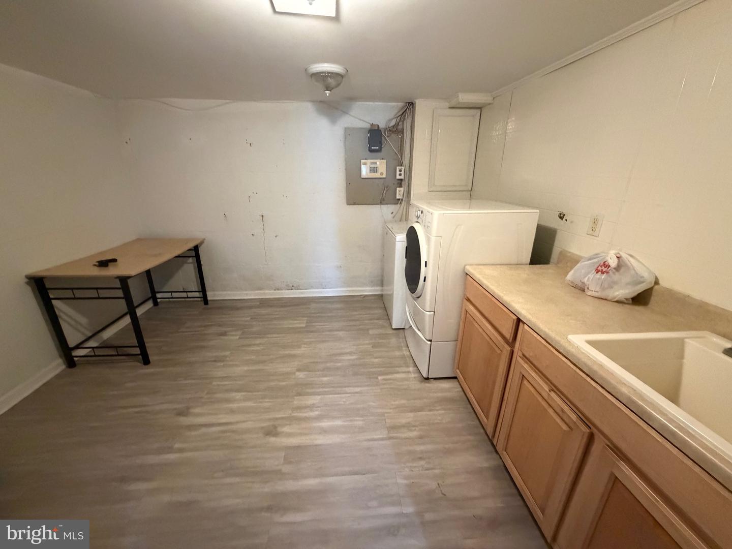 3704 Bevan Dr Property Photo 40