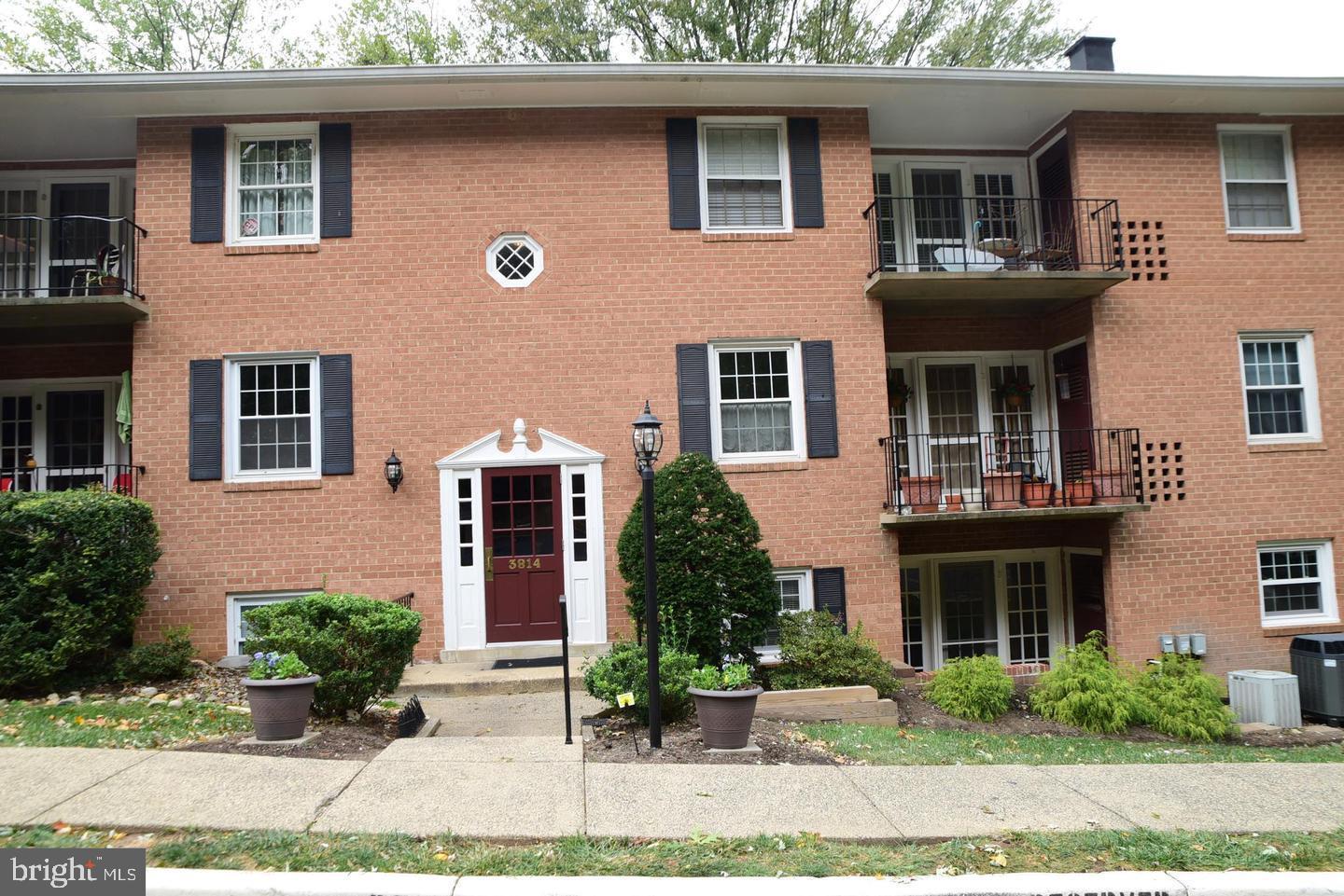 3814 Lyndhurst Dr #103 Property Photo 1