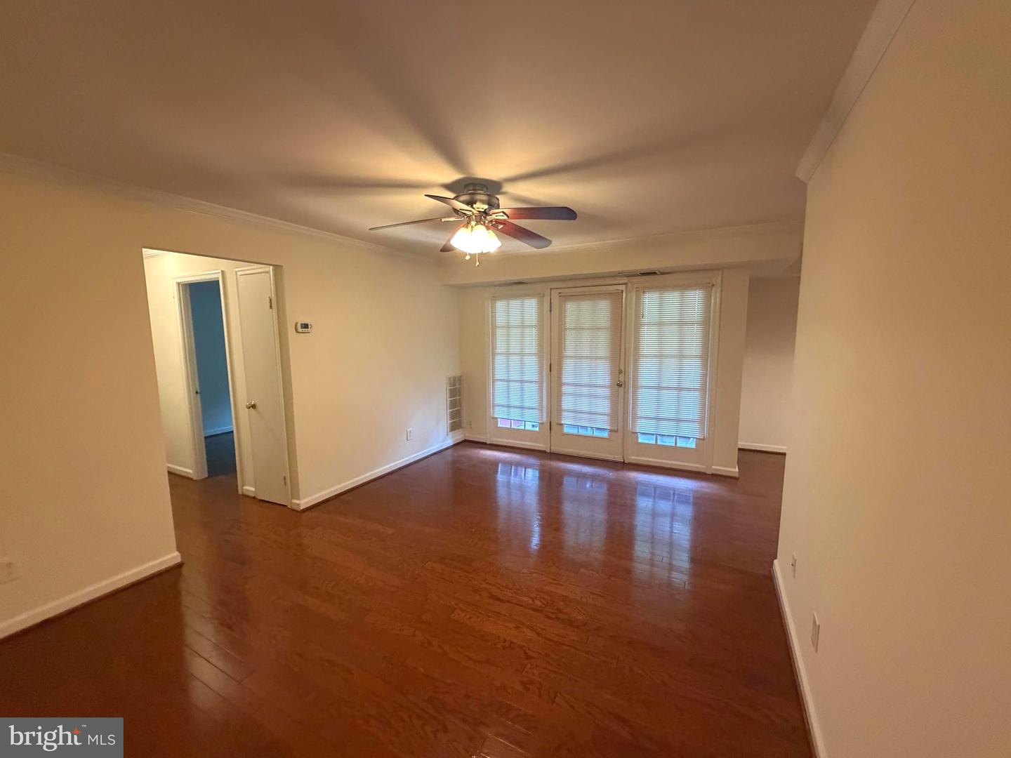 3814 Lyndhurst Dr #103 Property Photo 2