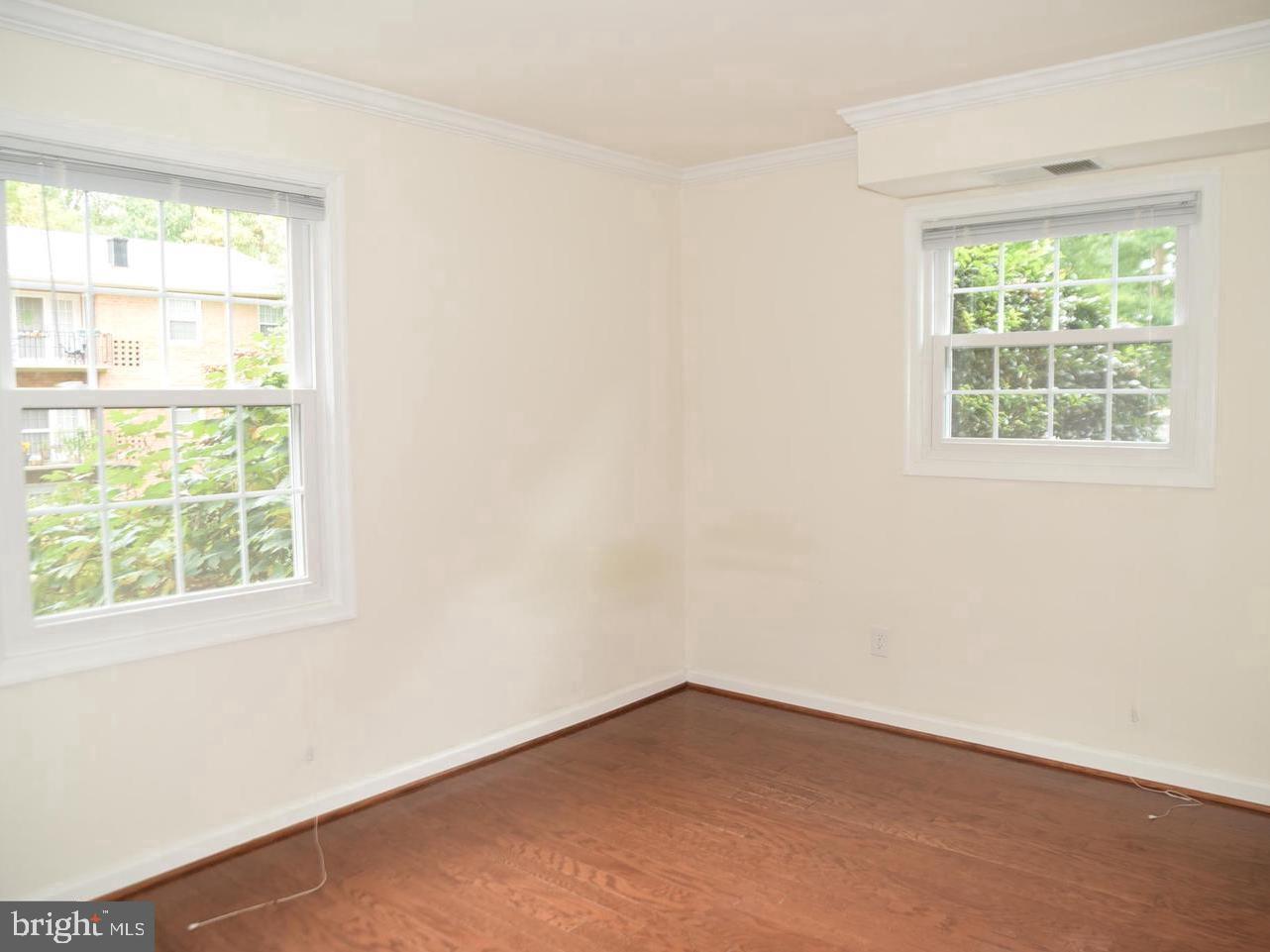 3814 Lyndhurst Dr #103 Property Photo 7