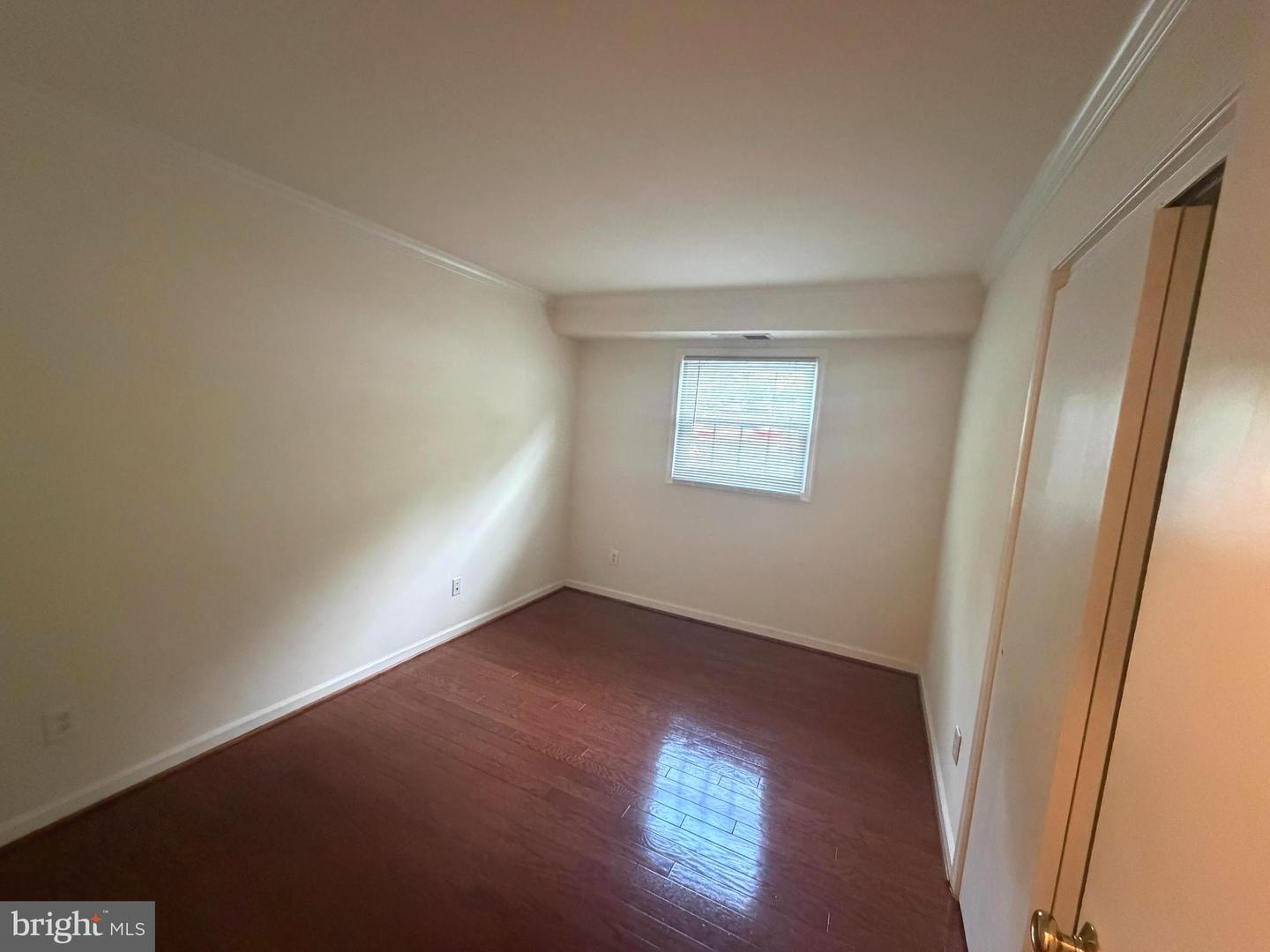 3814 Lyndhurst Dr #103 Property Photo 9