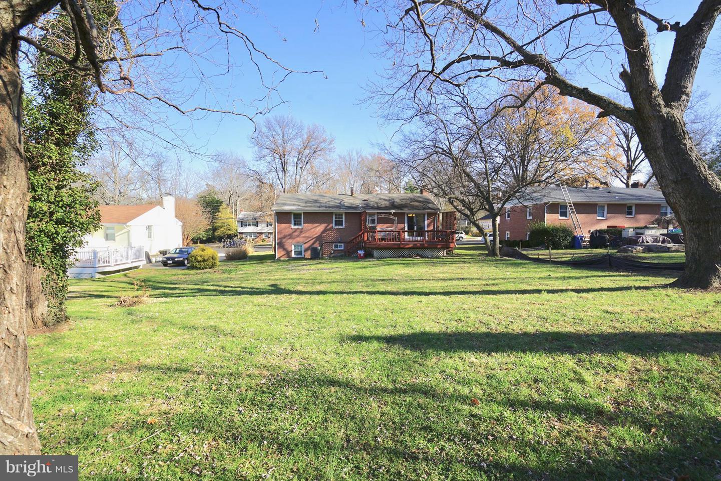 4218 University Dr Property Photo 4
