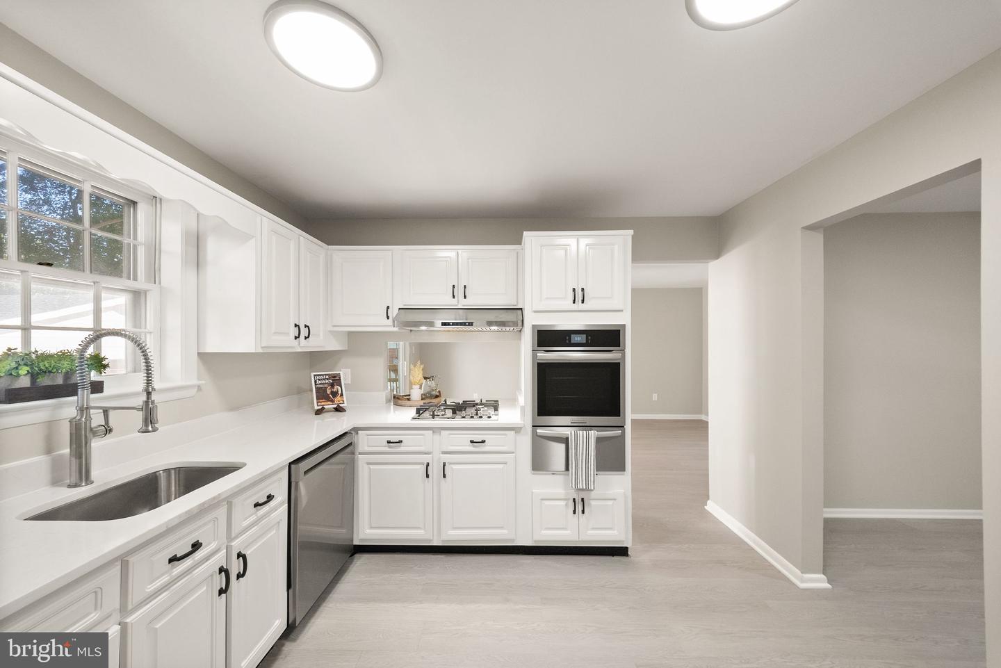 10228 Continental Ln Property Photo 15