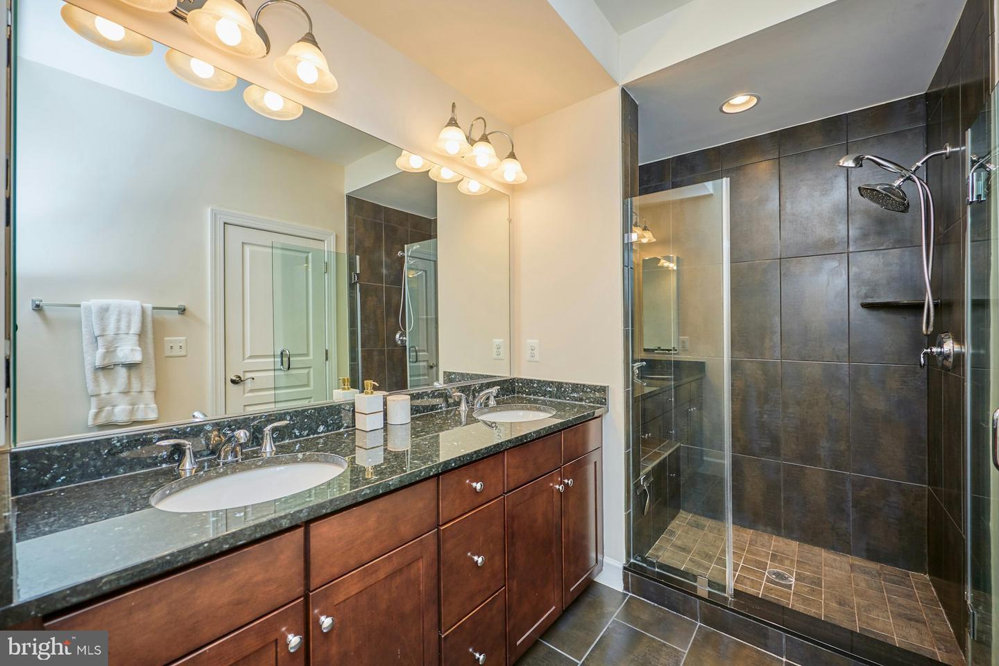 4092 Glendale Way Property Photo 25