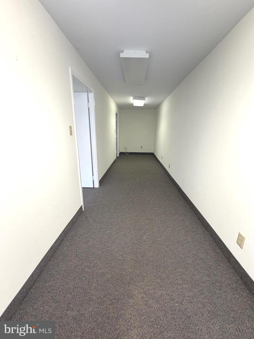 9675 Main St #d Property Photo 10
