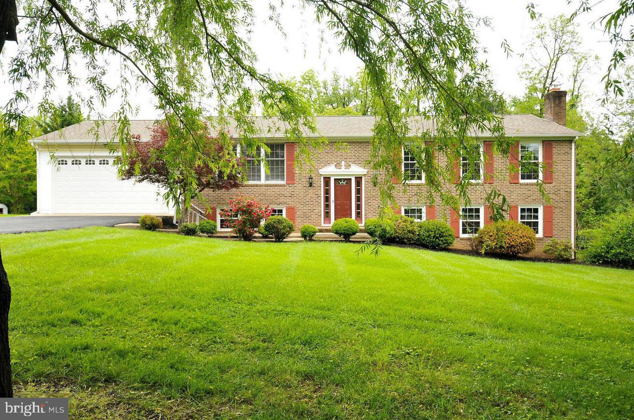 10506 Oak Pl Property Photo 1