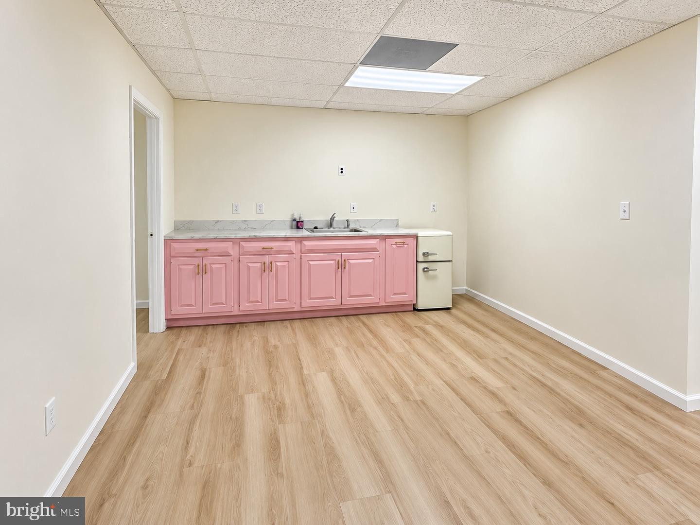 10627 Jones St #201b Property Photo 3
