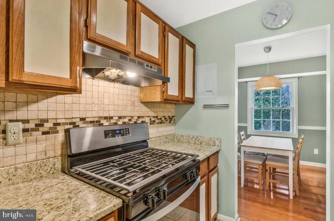 3846 Lyndhurst Dr #302 Property Photo 11