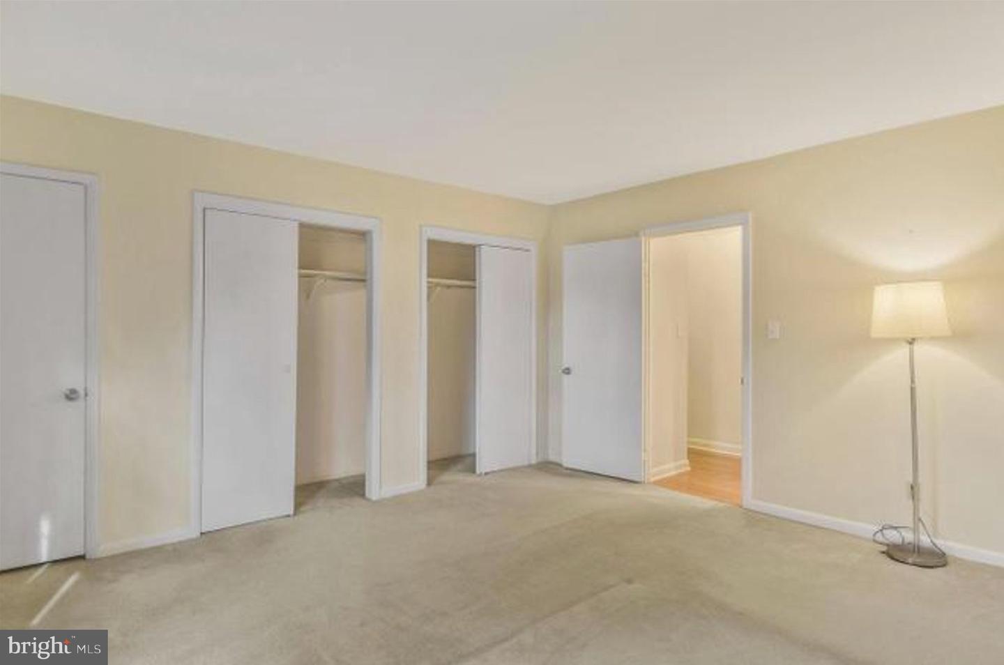3846 Lyndhurst Dr #302 Property Photo 19