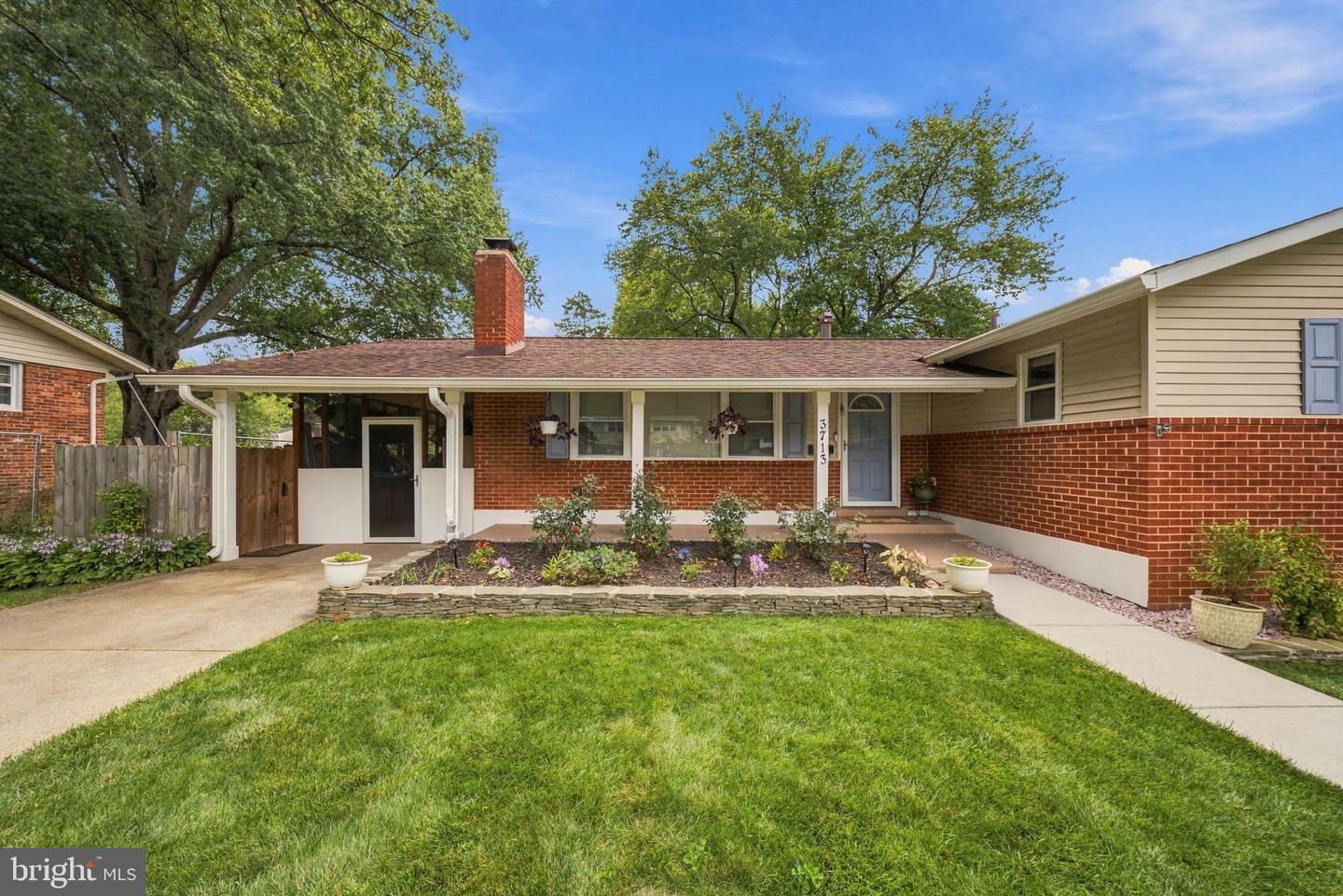 3713 Randolph St Property Photo 6