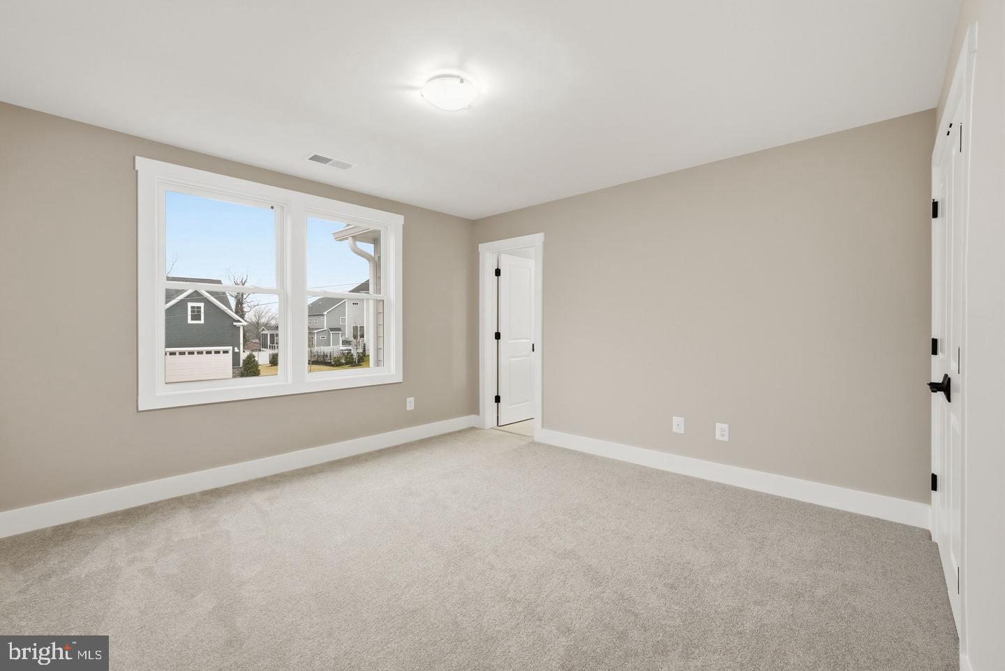 3410 Burrows Ave Property Photo 32