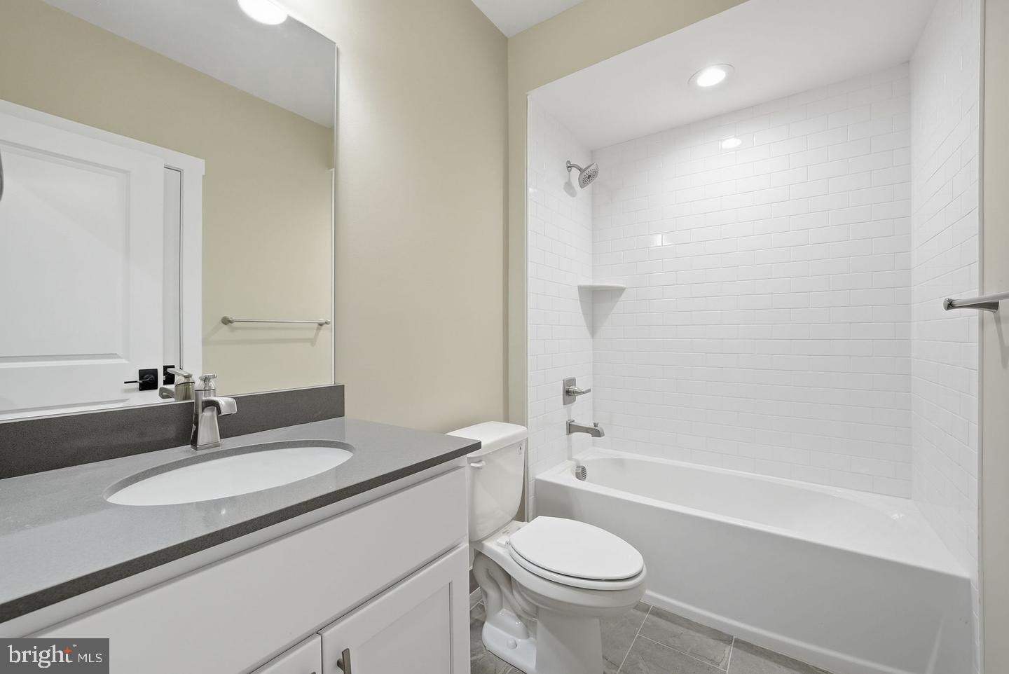 3410 Burrows Ave Property Photo 51