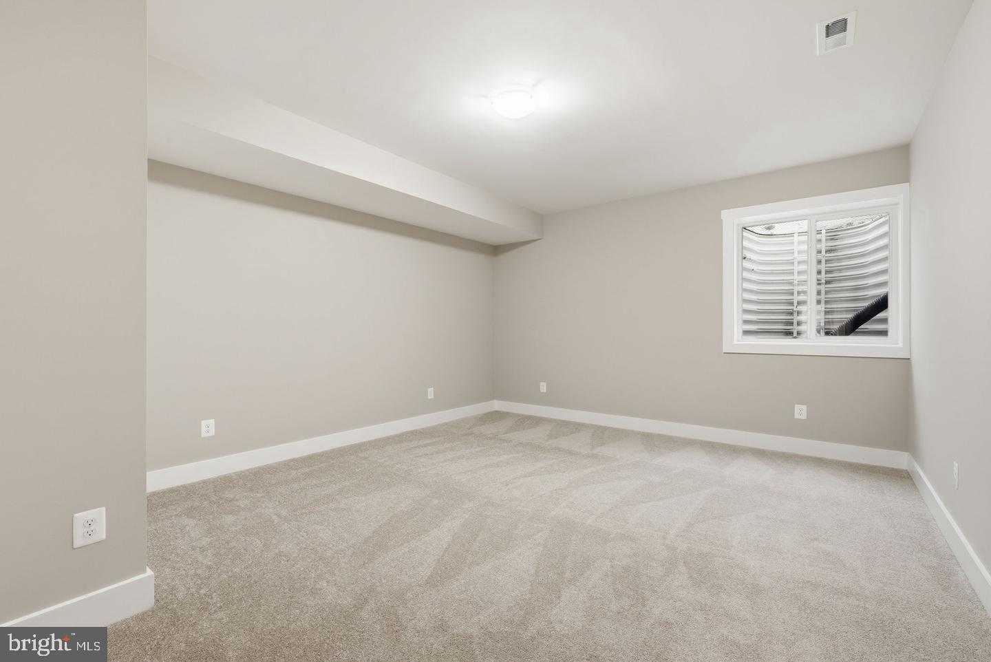 3410 Burrows Ave Property Photo 52