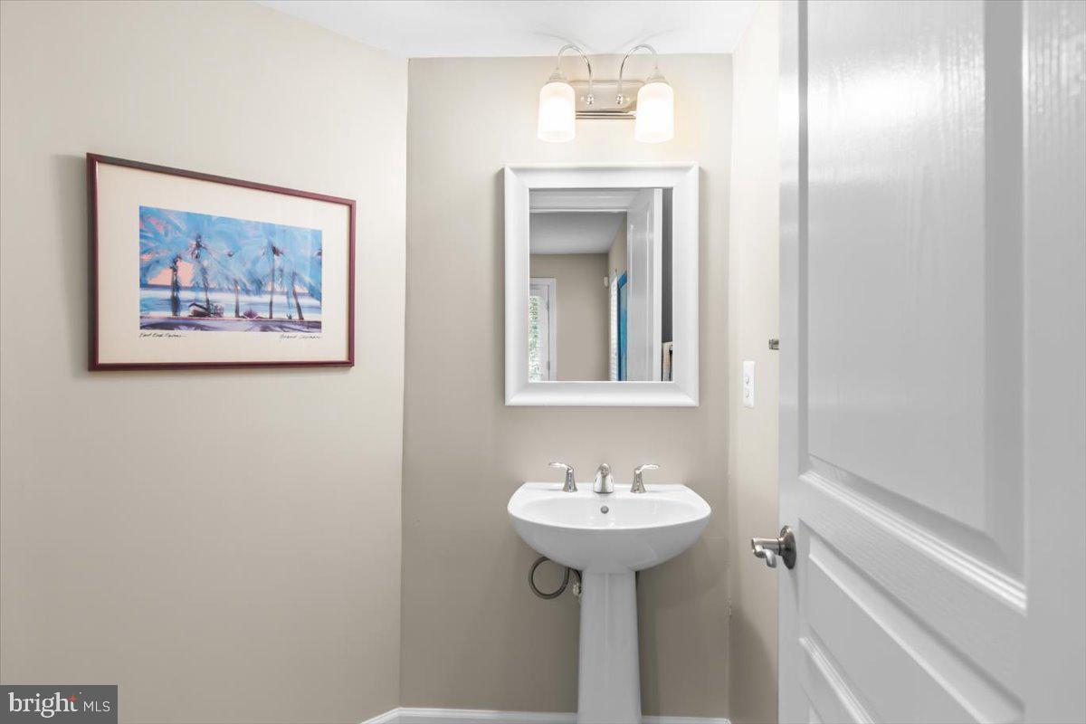 4057 Glendale Way Property Photo 33