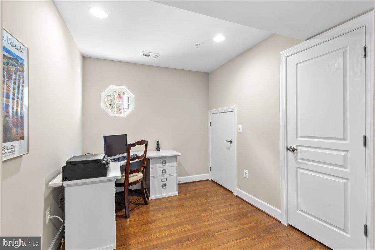4057 Glendale Way Property Photo 34