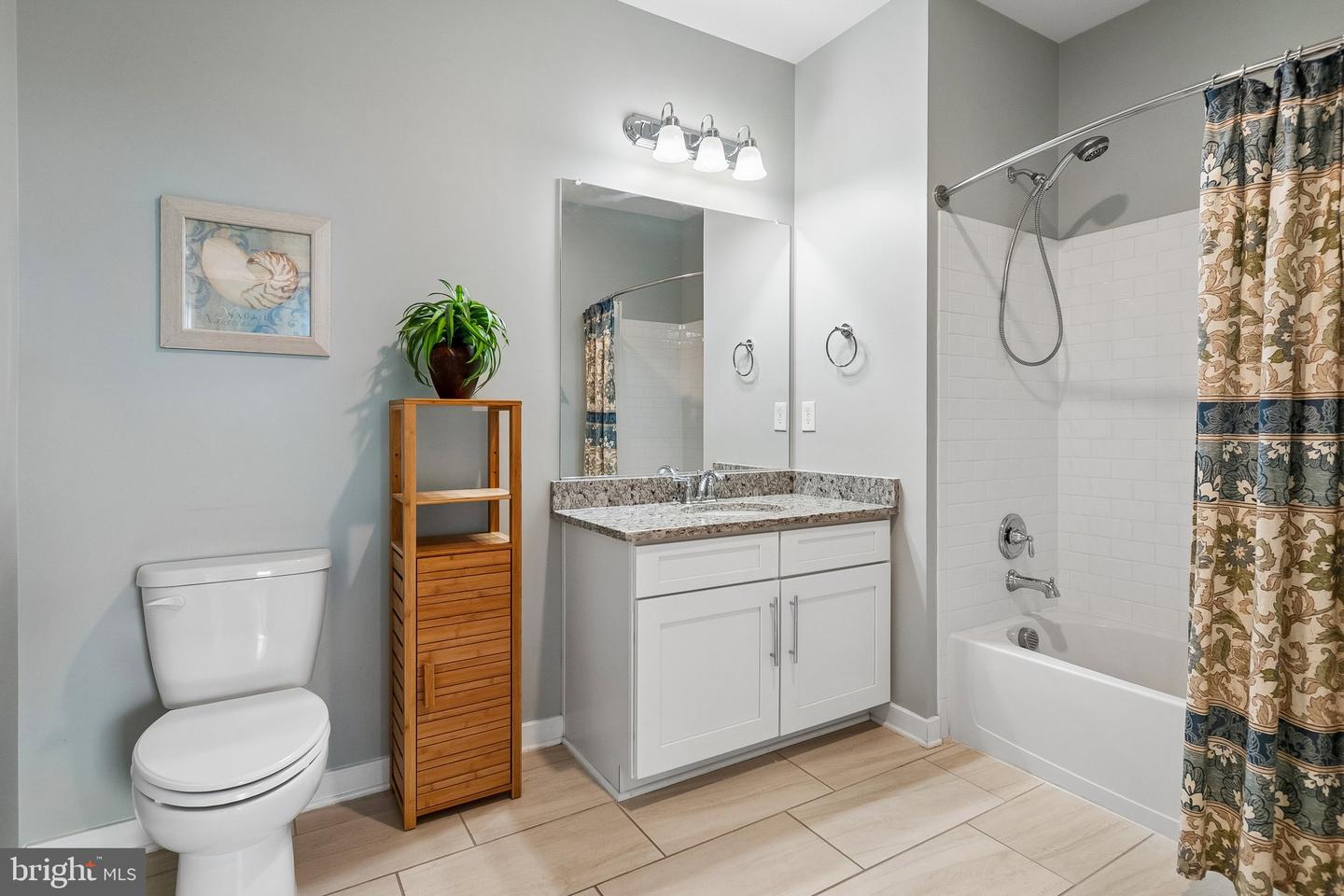 3989 Norton Pl #402 Property Photo 22