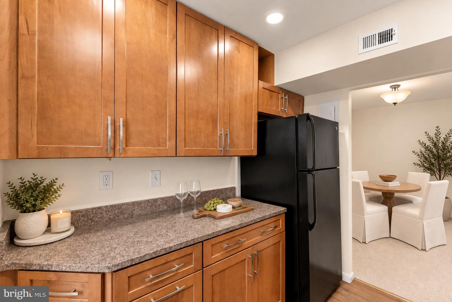 9479 Fairfax Blvd #302 Property Photo 6