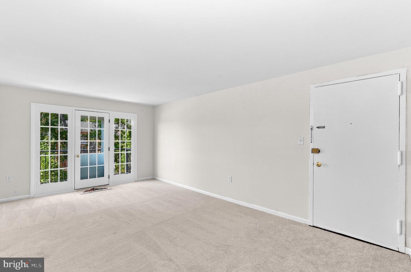 9479 Fairfax Blvd #302 Property Photo 11