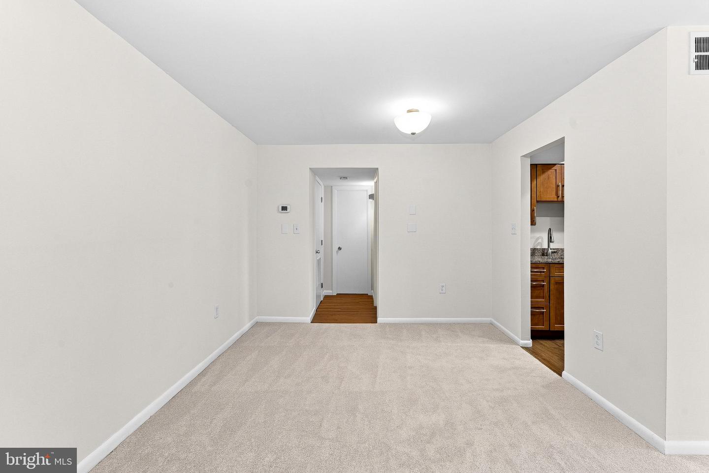 9479 Fairfax Blvd #302 Property Photo 13