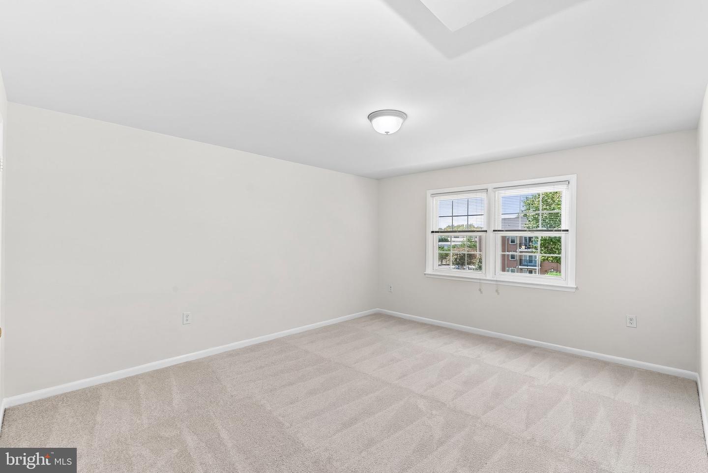 9479 Fairfax Blvd #302 Property Photo 14