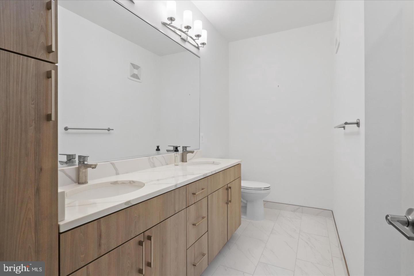 10755 Fairgrounds Dr #101 Property Photo 28