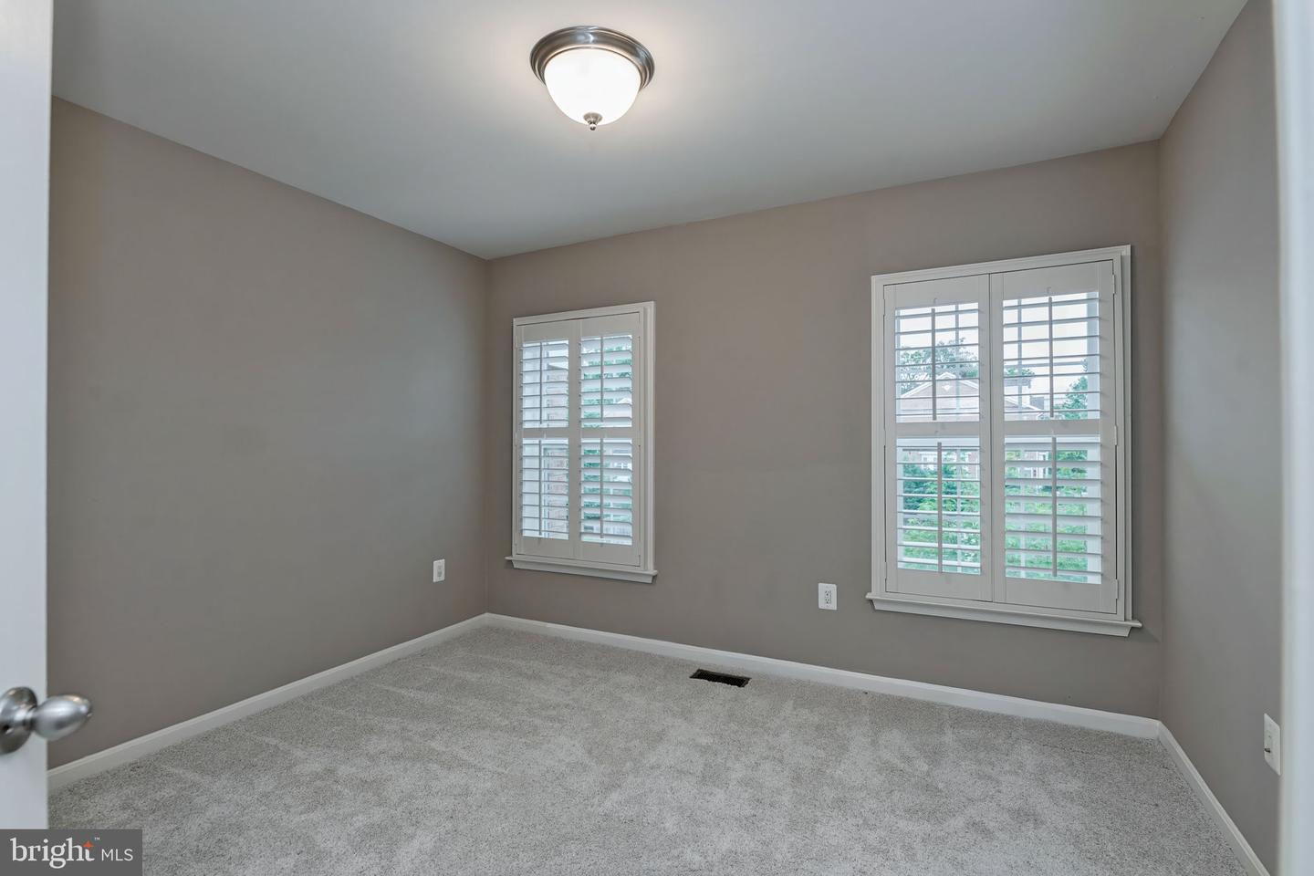 10601 School St Property Photo 34