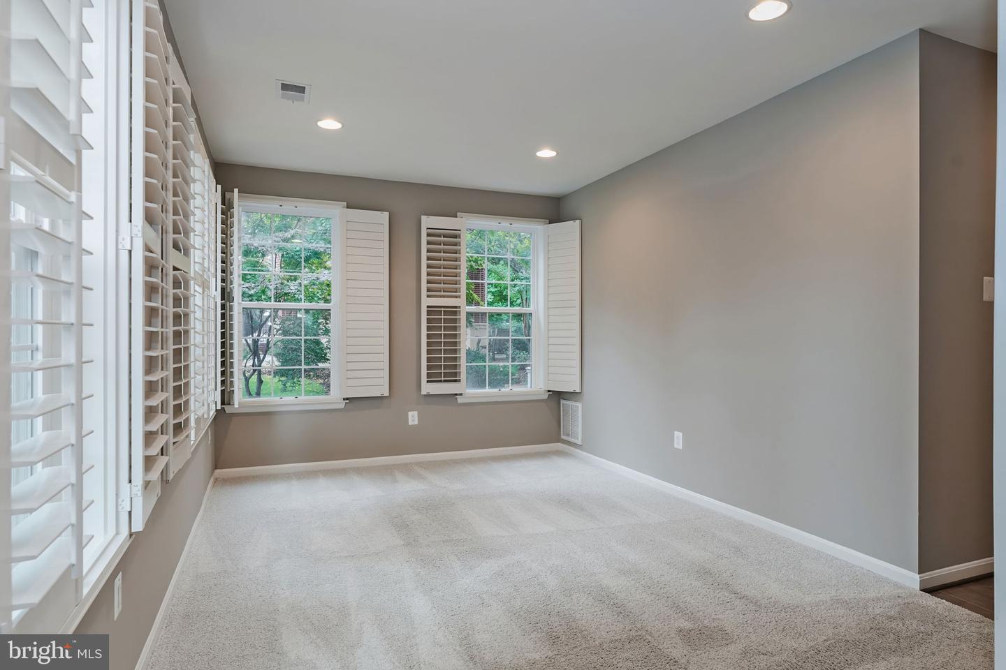 10601 School St Property Photo 40