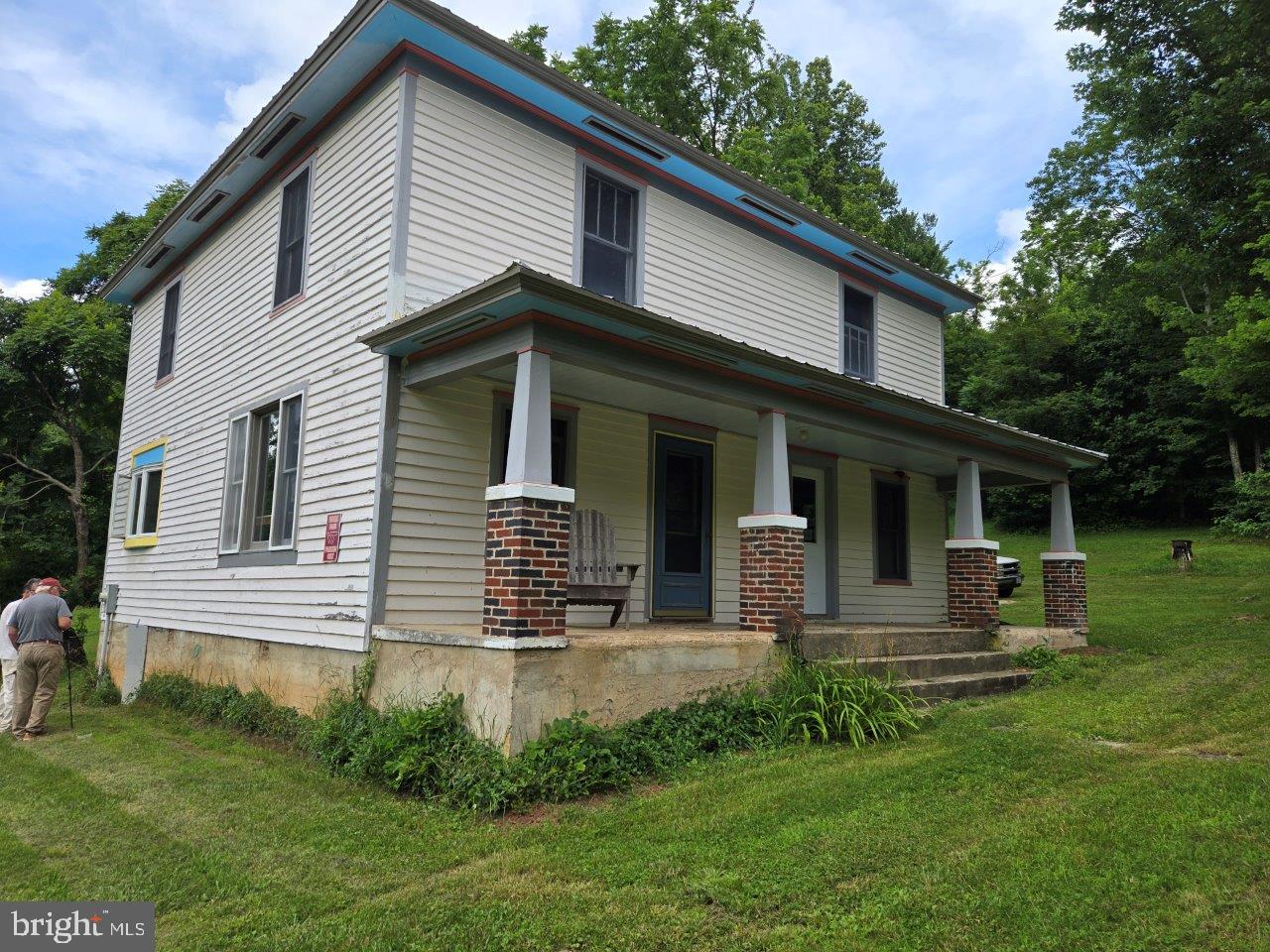 8947 Sugar Run Rd Property Photo 1