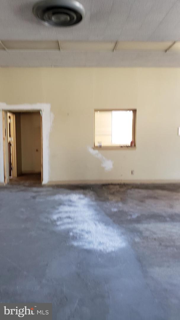 40 Main Street Property Photo 18
